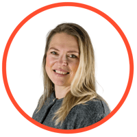 Sarah Browne Headshot (1)