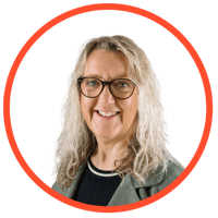 Viv Trask-Hall Headshot (5)